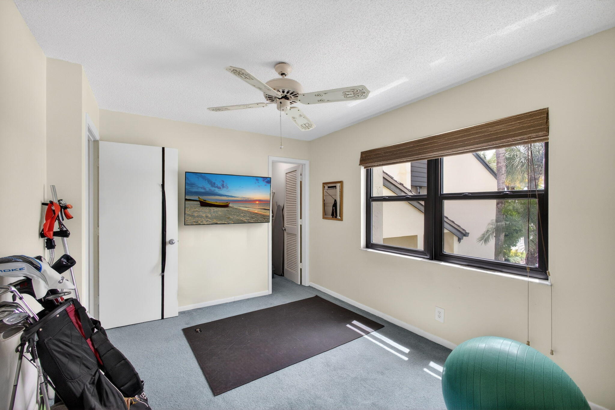 CLUBHOUSE COURT CONDO - Residential