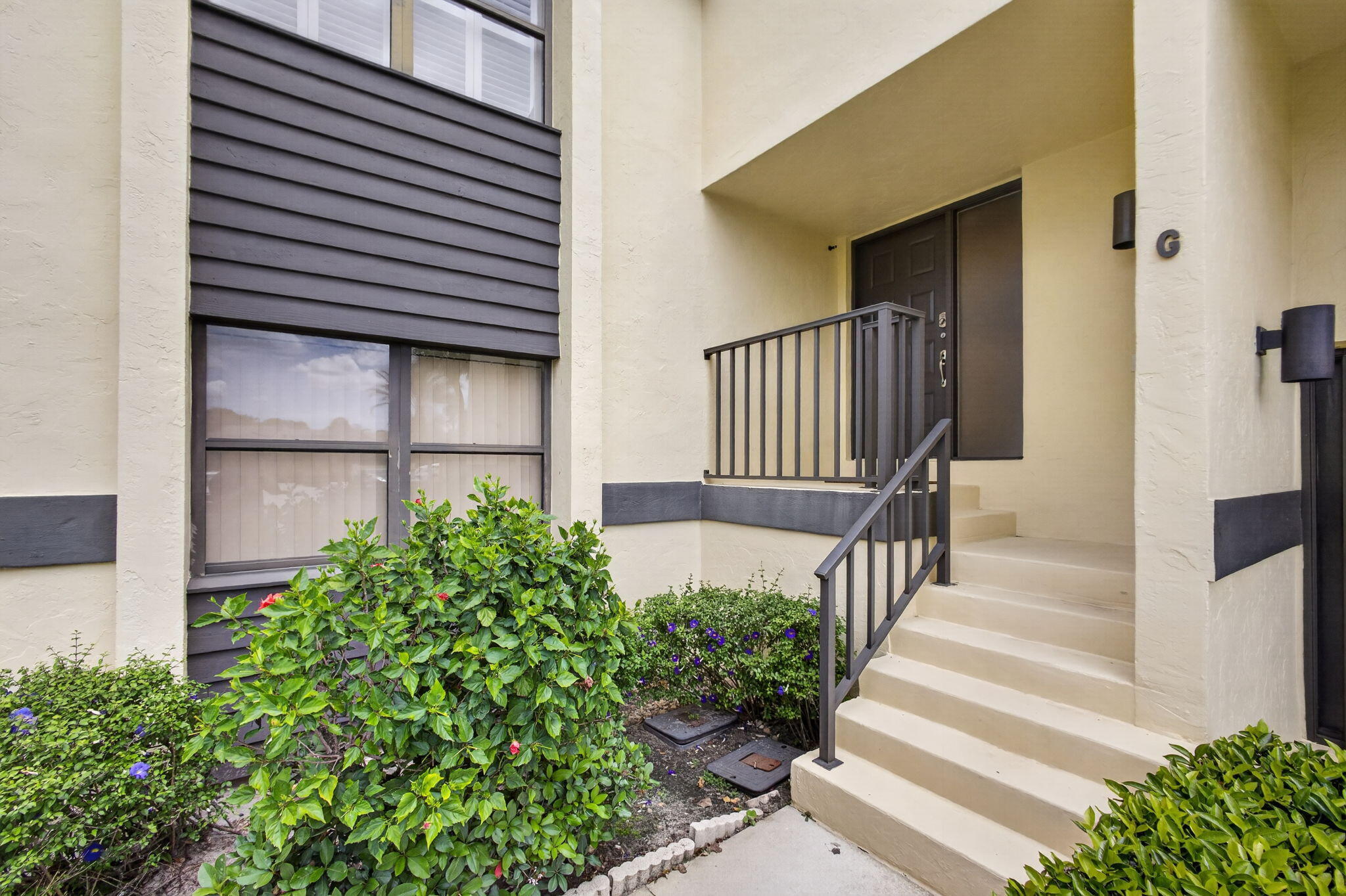 3961 SW Greenwood Way G