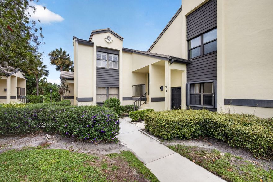 Rarely Available 2 Bedroom, 2 Bathroom Plus Office/Den Floor Plan Located Within A Highly Desired Palm City Golf Community with Manned Gated. Newly Updated Floors, Oversized Screened Patio, Impact Windows, Newer AC, Updated Primary Bathroom, And All The Furnishings. Priced To Sell Quickly, Don't Miss This Opportunity To Own This Condo!
