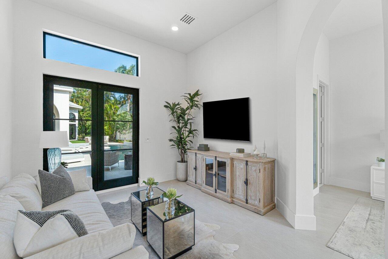 ROYAL HIDDEN COVE / POLO - Residential