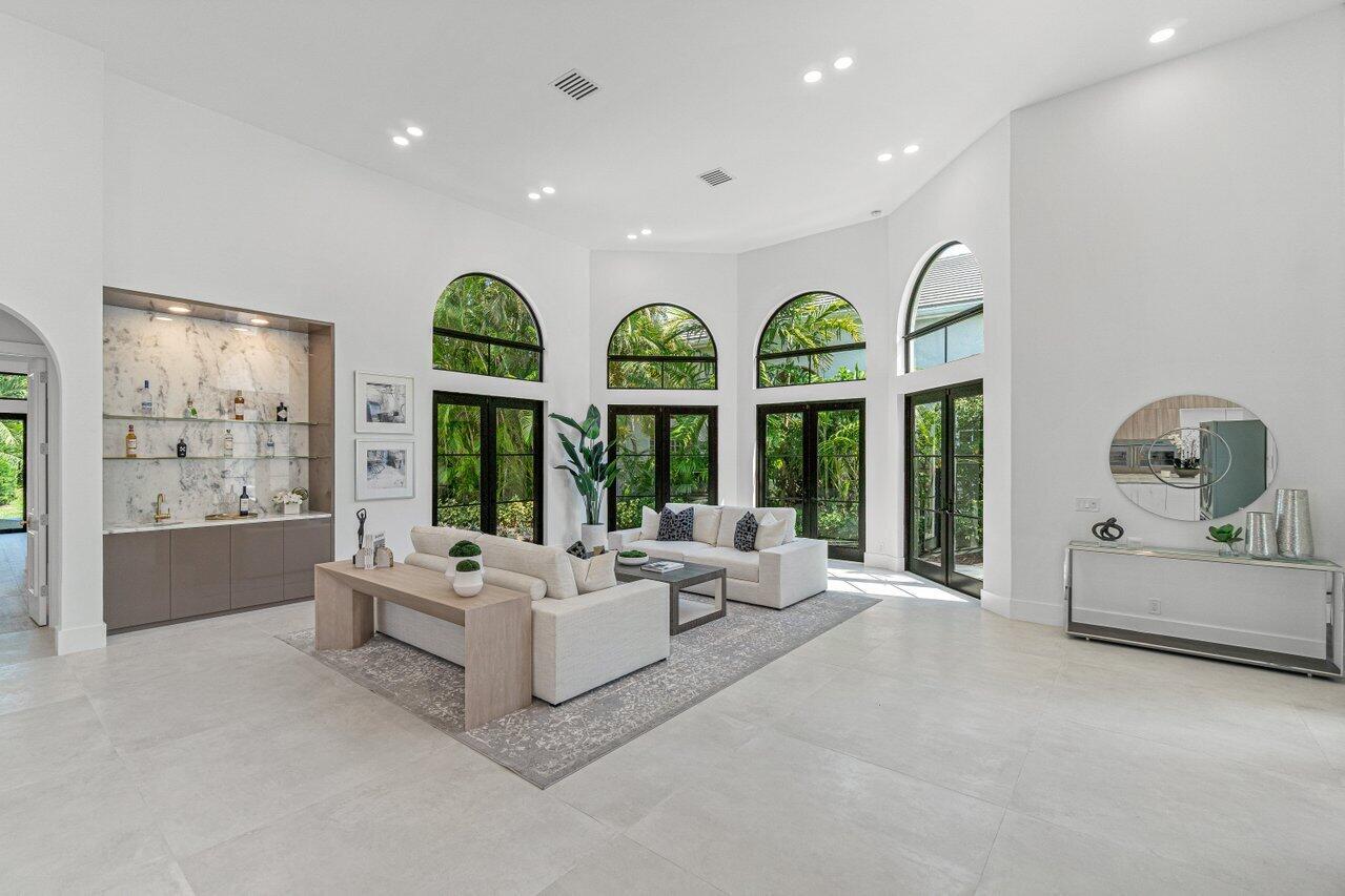 ROYAL HIDDEN COVE / POLO - Residential