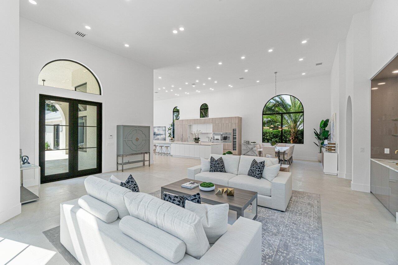 ROYAL HIDDEN COVE / POLO - Residential