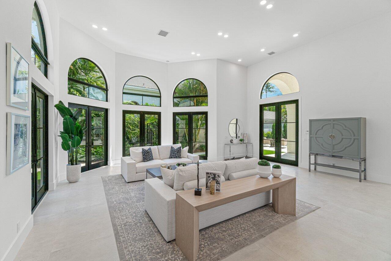 ROYAL HIDDEN COVE / POLO - Residential