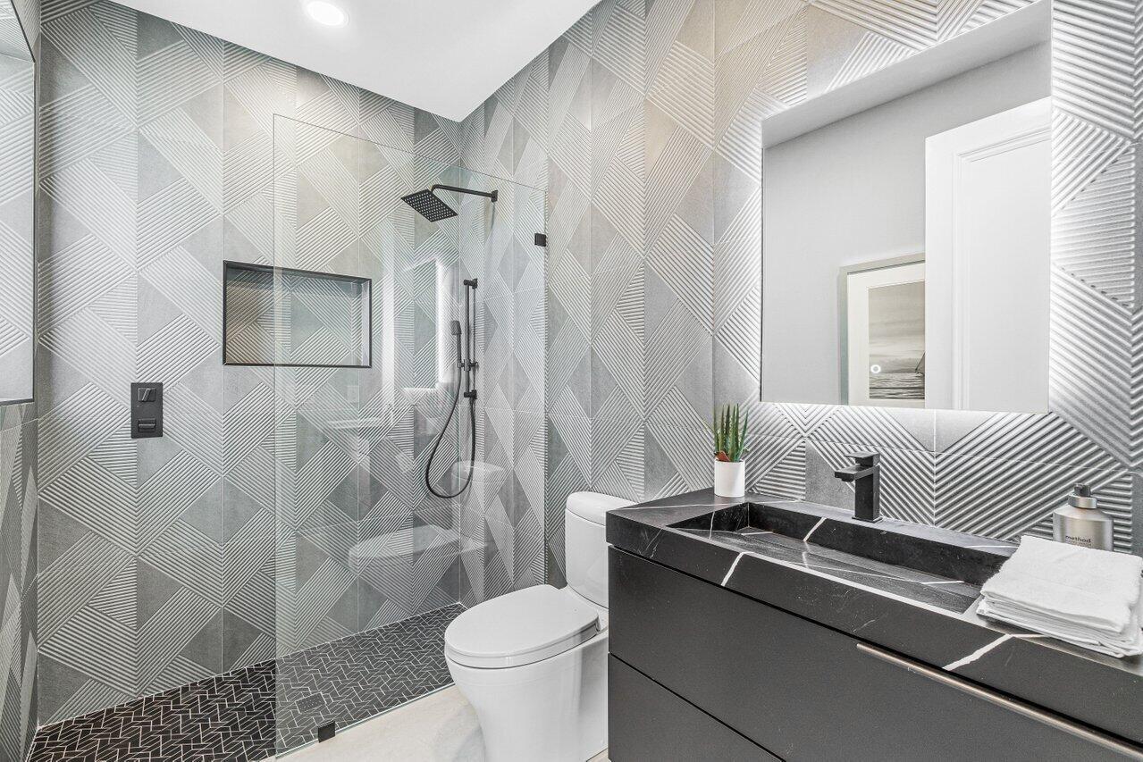 ROYAL HIDDEN COVE / POLO - Residential