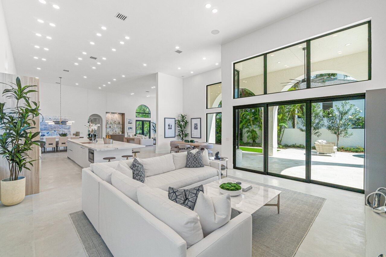 ROYAL HIDDEN COVE / POLO - Residential