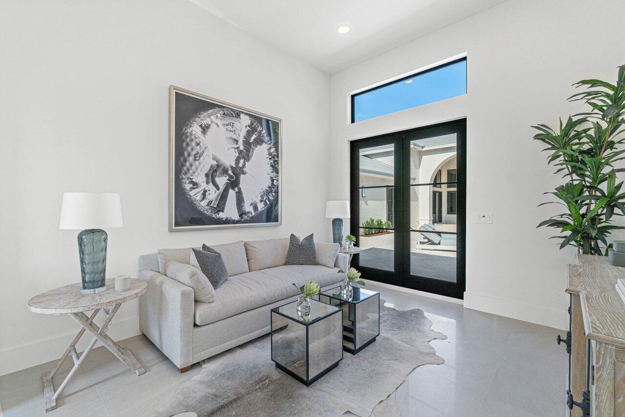 ROYAL HIDDEN COVE / POLO - Residential