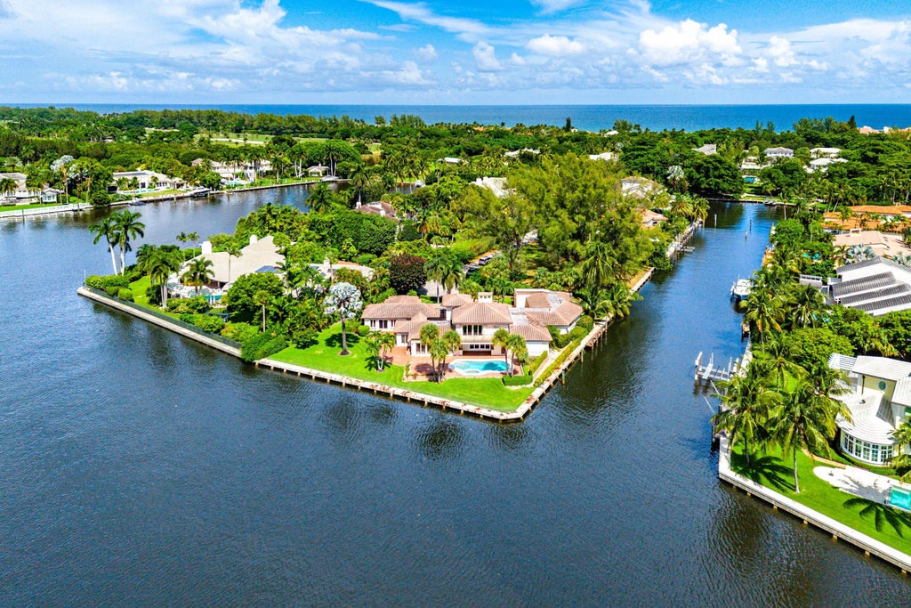 Photo of 11 N Hidden Harbour Drive, Gulf Stream, FL 33483 (MLS # B26078012)