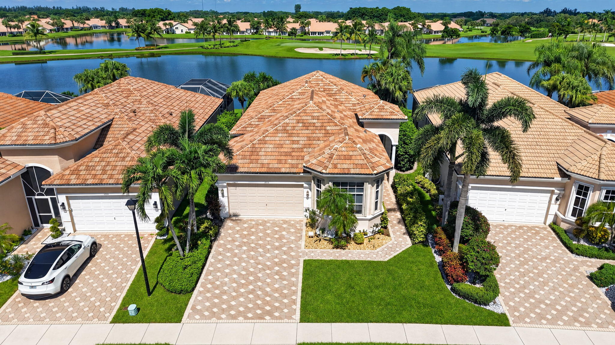 Properties | Stephanie Kaufman 6955 Fairway Lakes Drive