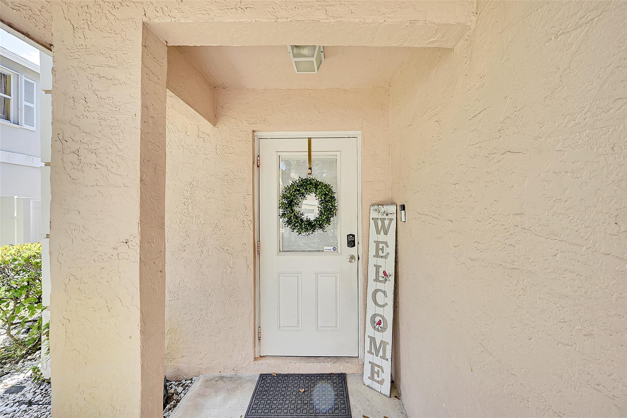 108 Baldwin Blvd, Lake Worth Beach, FL, 33463/$355,900 2 108 Baldwin Blvd