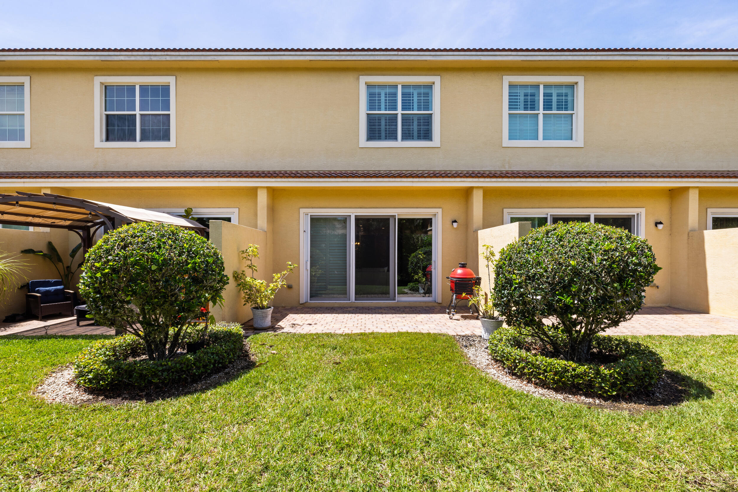 RIVER GLEN - Residential