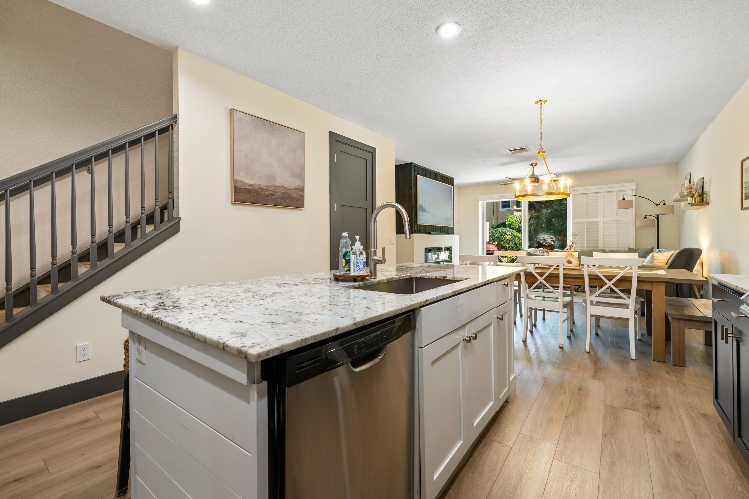 RIVER GLEN - Residential