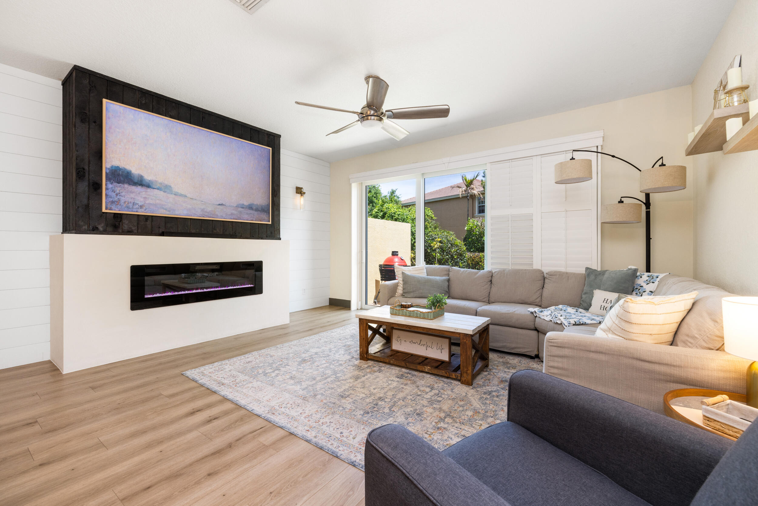 RIVER GLEN - Residential