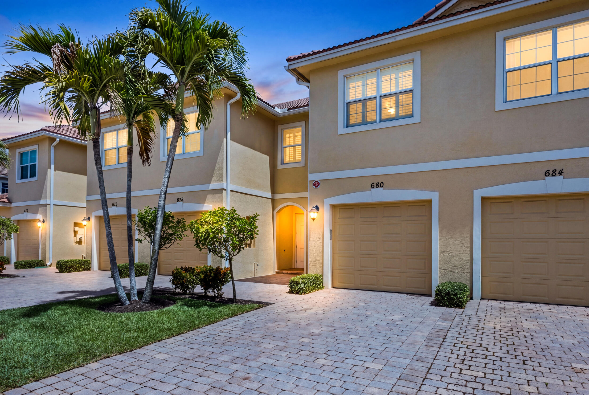RIVER GLEN - Residential