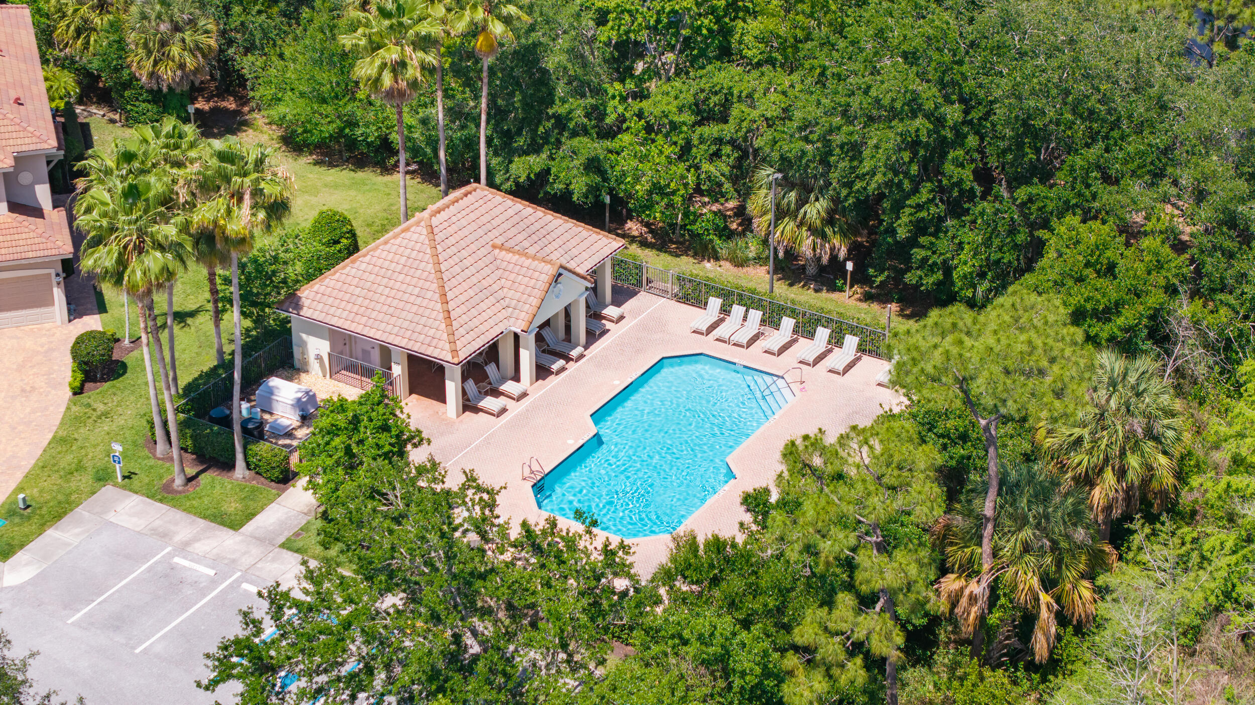 RIVER GLEN - Residential