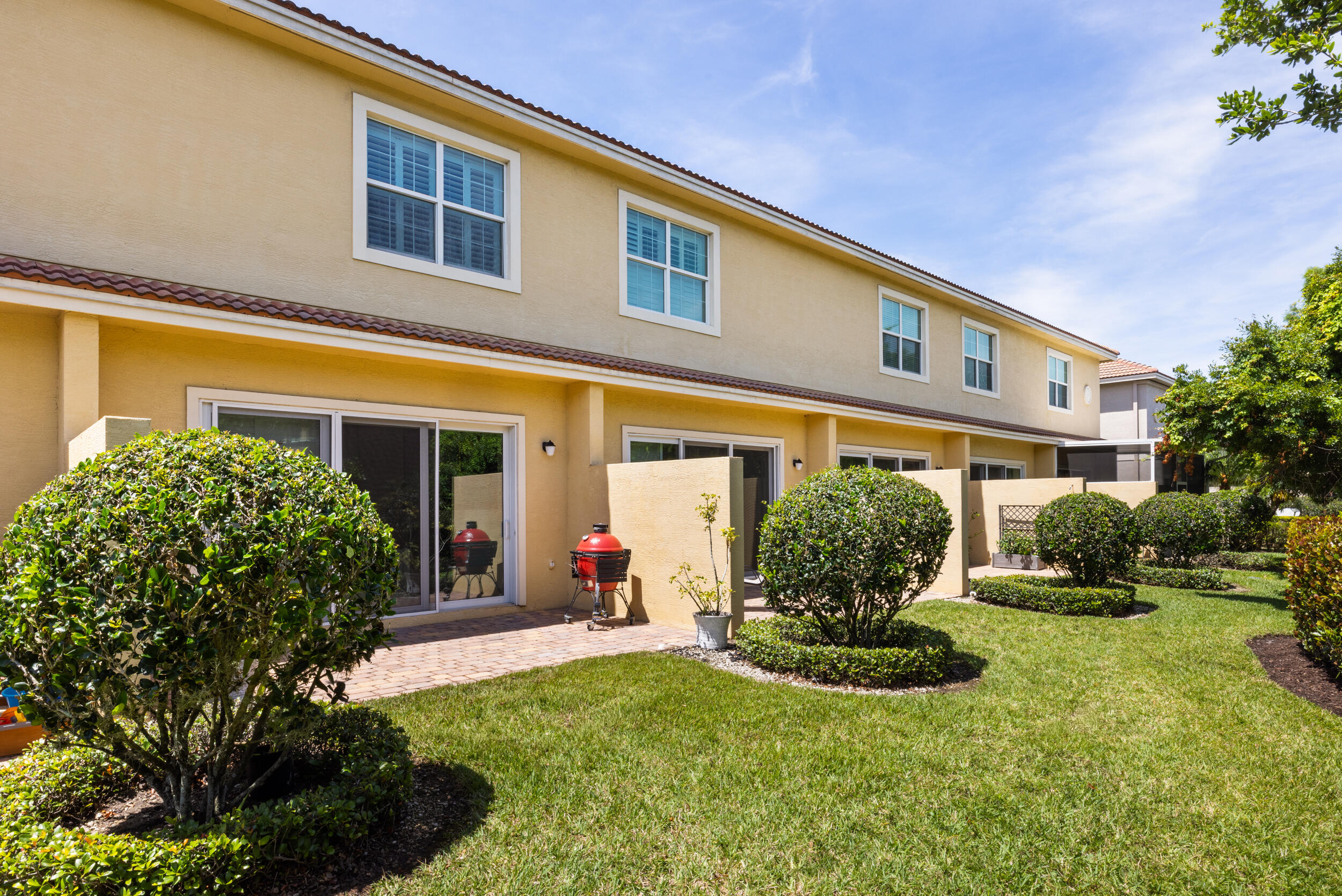 RIVER GLEN - Residential