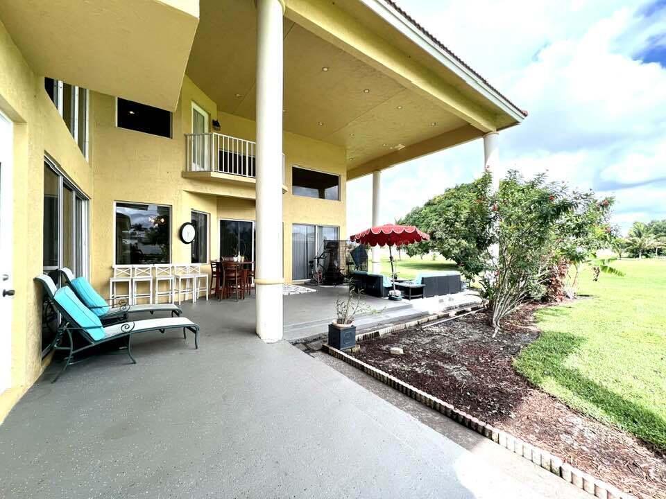 PADDOCK PARK 2 OF WELLING - Residential Lease