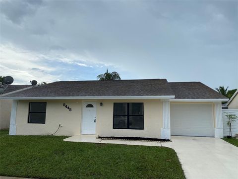 A home in Lake Worth