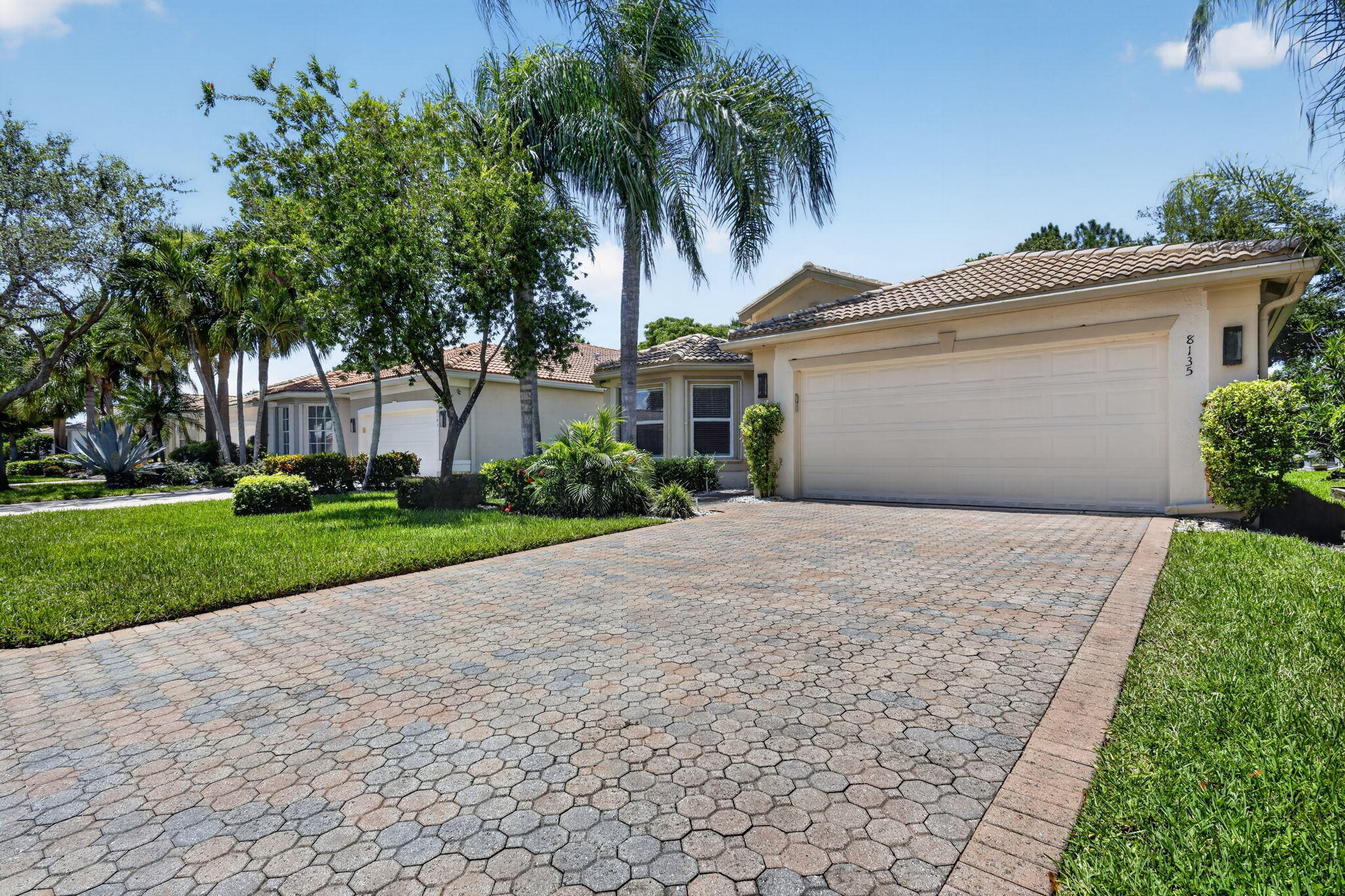 8135 Playa Del Sur Boulevard