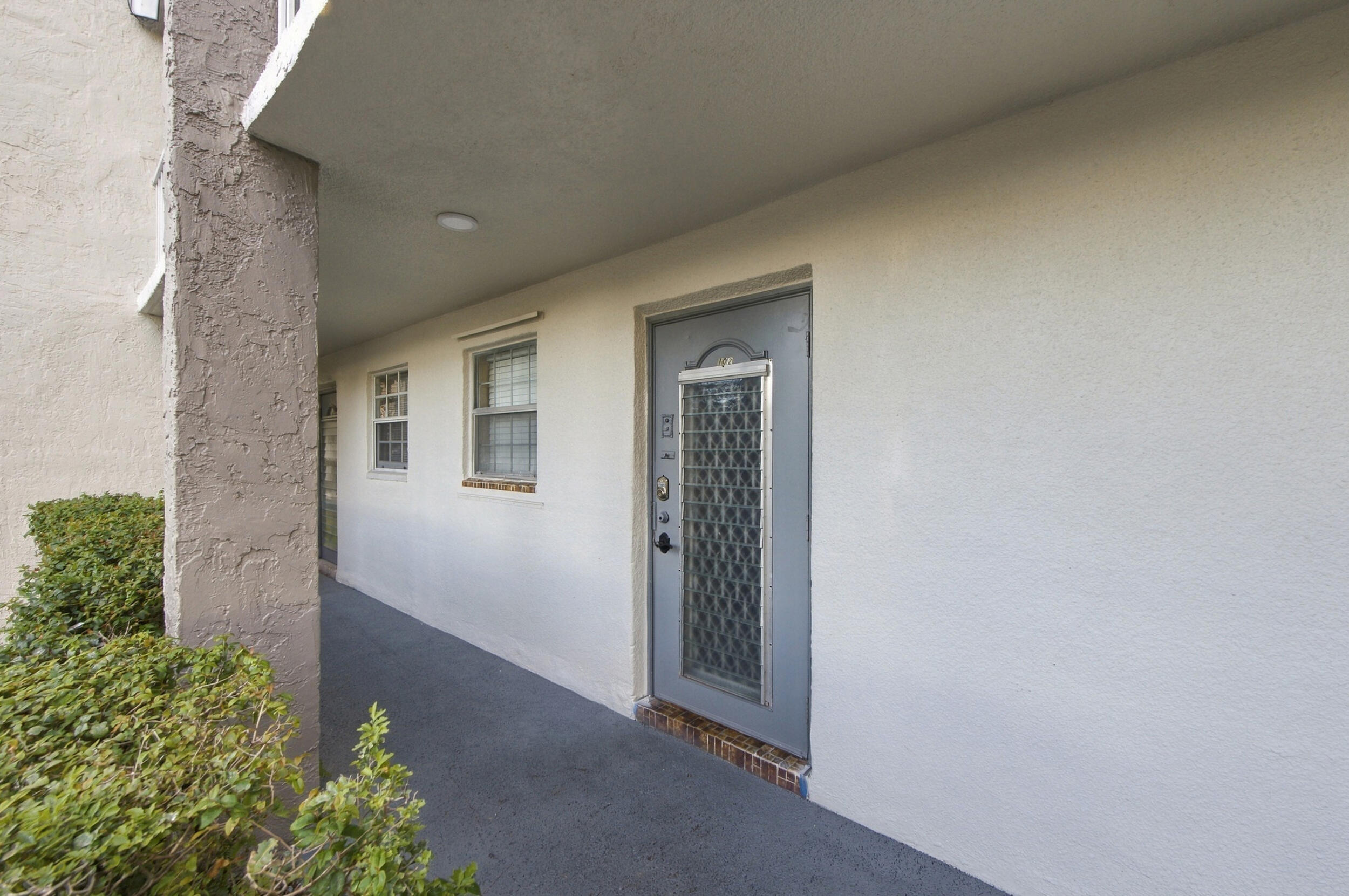 8285 Sunrise Lakes Boulevard 102