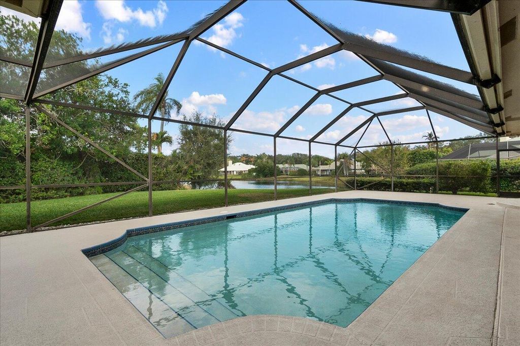 Photo of 9953 SE Mahogany Way, Jupiter, FL 33469 (MLS # R11167560)