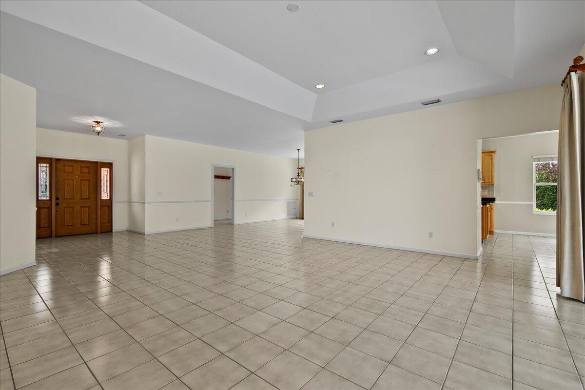 HERITAGE OAKS - Residential