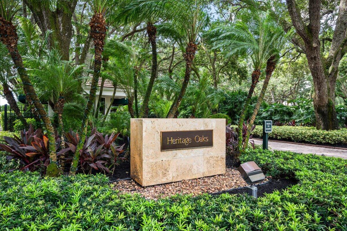 HERITAGE OAKS - Residential