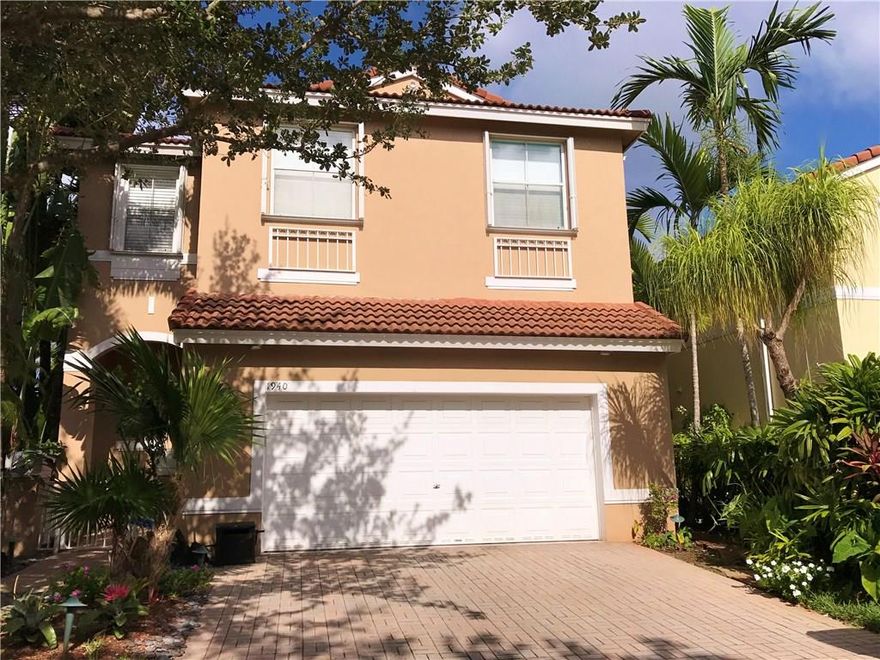 THIS 3/2.5 SINGLE FAMILY HOME HAS EXTRA STORAGE ROOM, PLUS LARGE LOFT AREA THAT CAN BE GREAT OFFICE SPACE OR KIDS PLAY AREA, AND AS A BONUS...2 WALK IN CLOSETS. NO BACK NEIGHBORS WITH VIEWS OF THE LAKE AND POOL. EXTRA WINDOWS FOR A TON OF NATURAL LIGHT. LARGE KITCHEN THAT OPENS UP TO FAMILY ROOM.  WEST LAKE VILLAGE IS GATED 24/7 AND LOCATED JUST 1 MILE FROM THE OCEAN. AMENITIES INCLUDE SWIMMING, TENNIS, GYM, CLUBHOUSE, BASKETBALL, AND KIDS PLAY AREA.