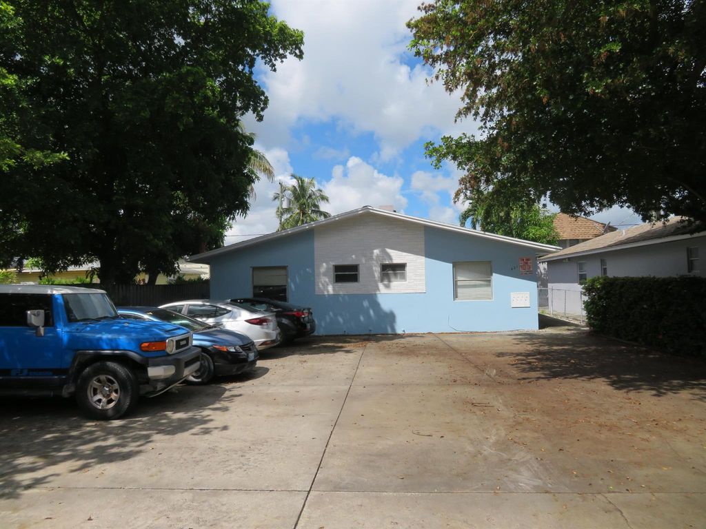 Photo of 421 S J Street #2, Lake Worth Beach, FL 33460 (MLS # R11123714)