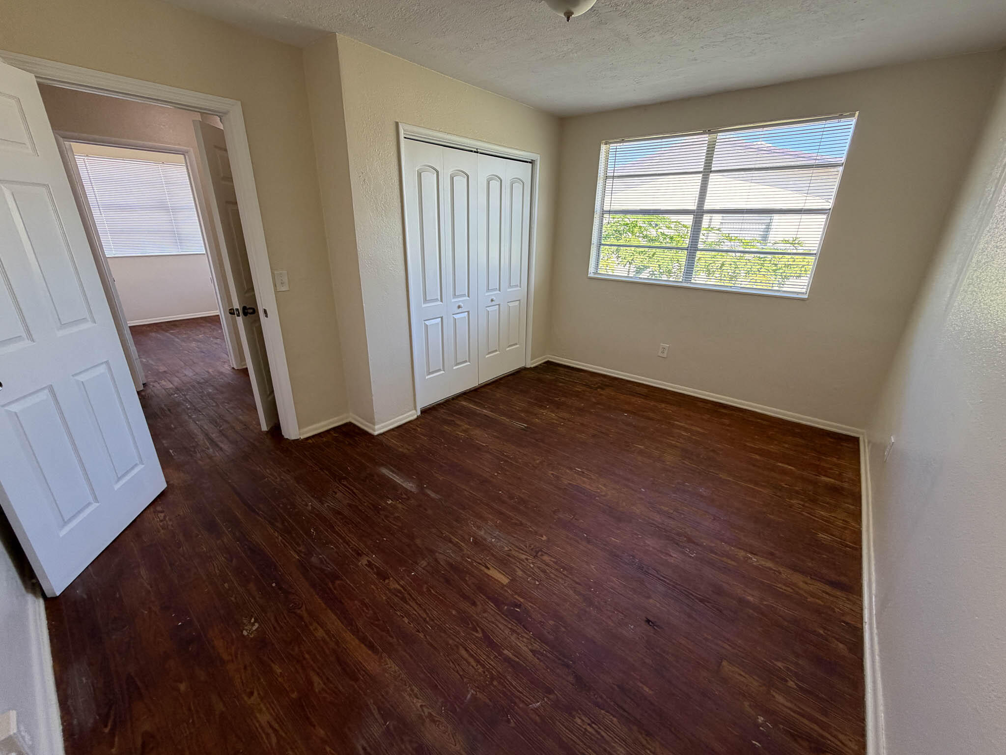 ZILADEN PROPERTIES - Residential Lease