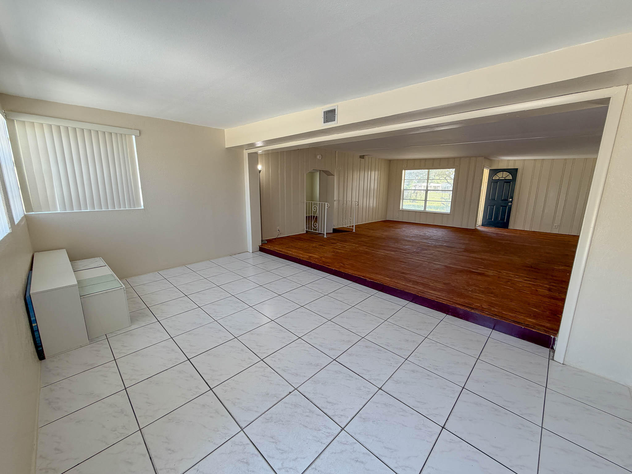 ZILADEN PROPERTIES - Residential Lease