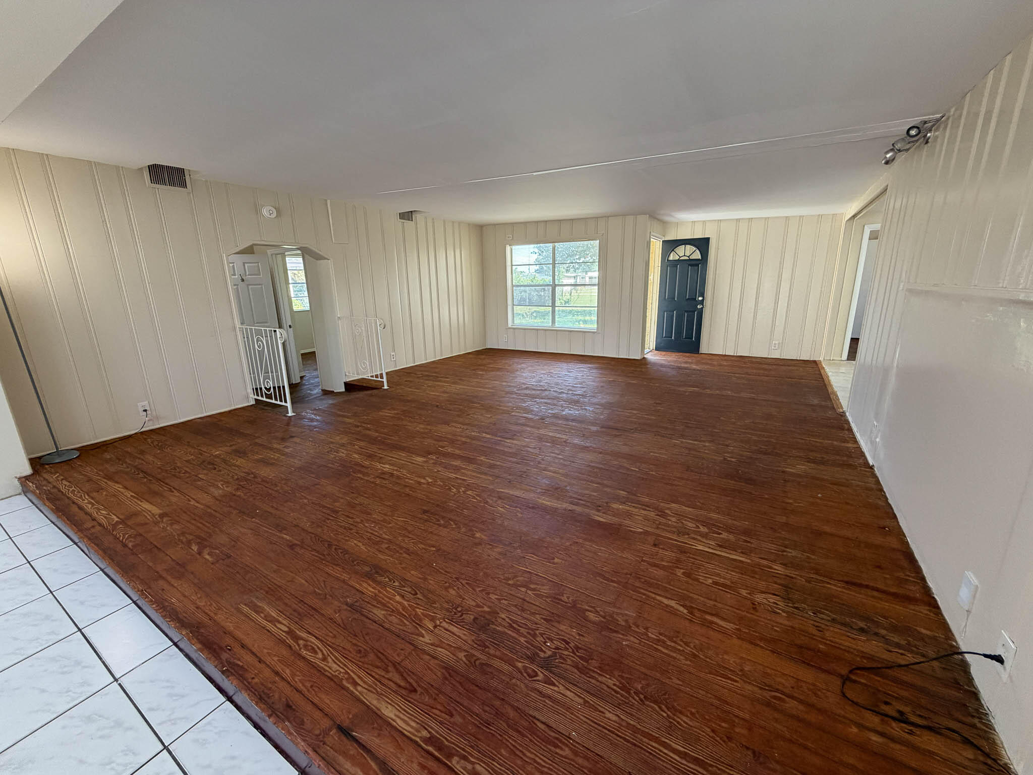 ZILADEN PROPERTIES - Residential Lease