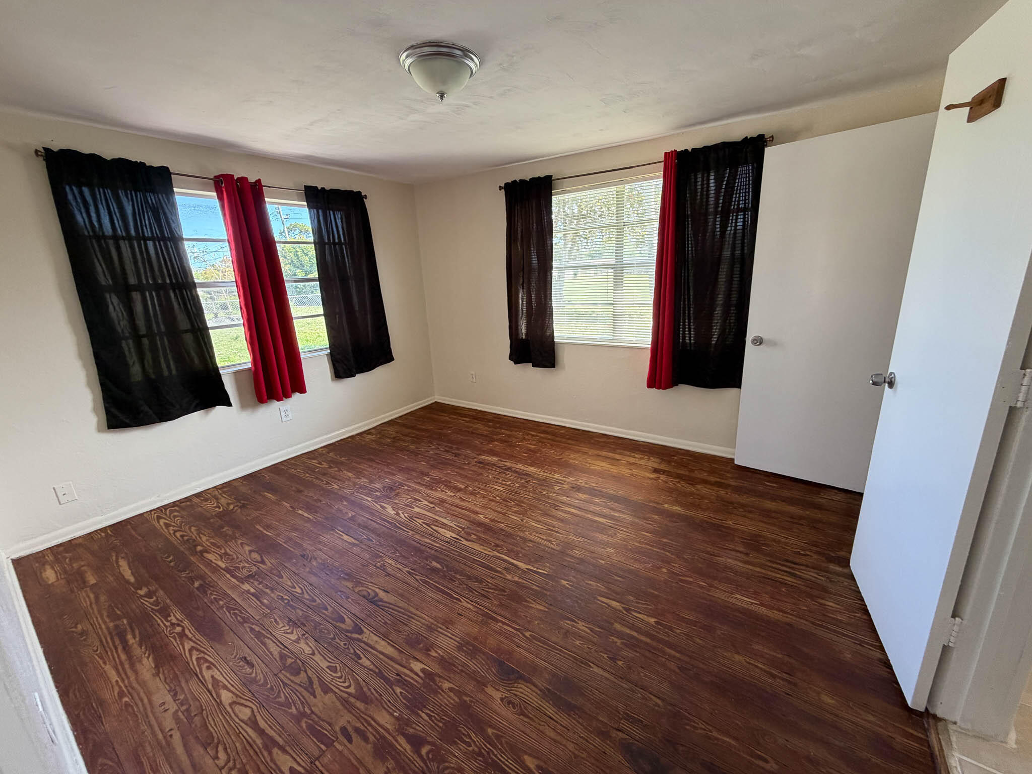 ZILADEN PROPERTIES - Residential Lease