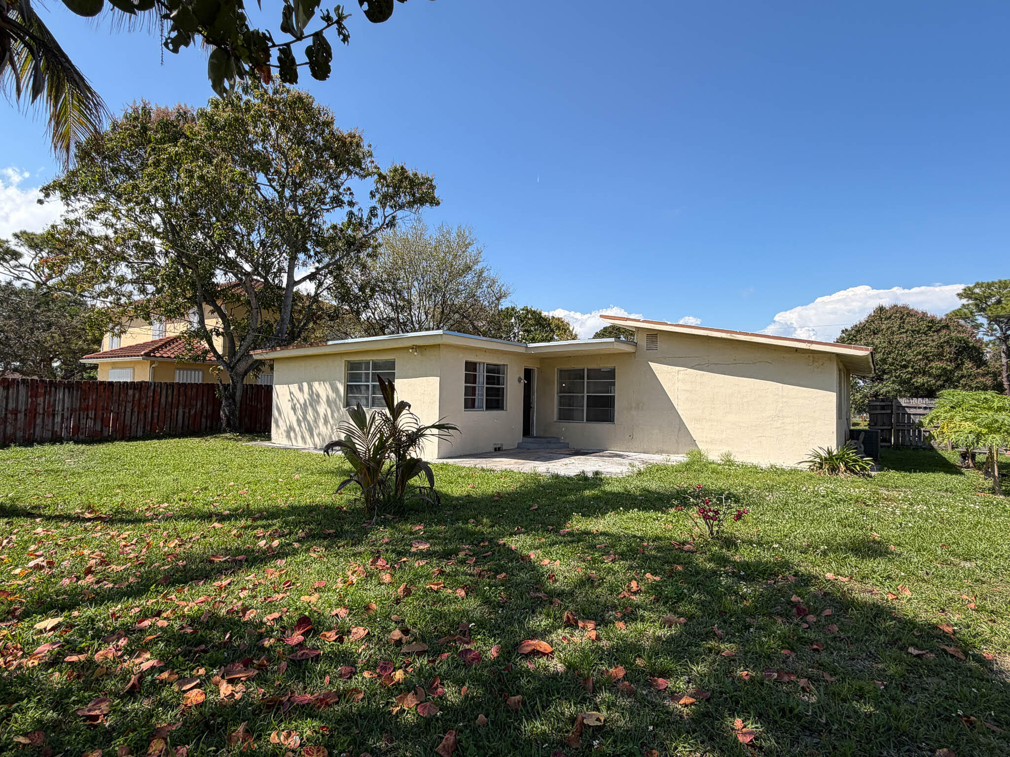 ZILADEN PROPERTIES - Residential Lease