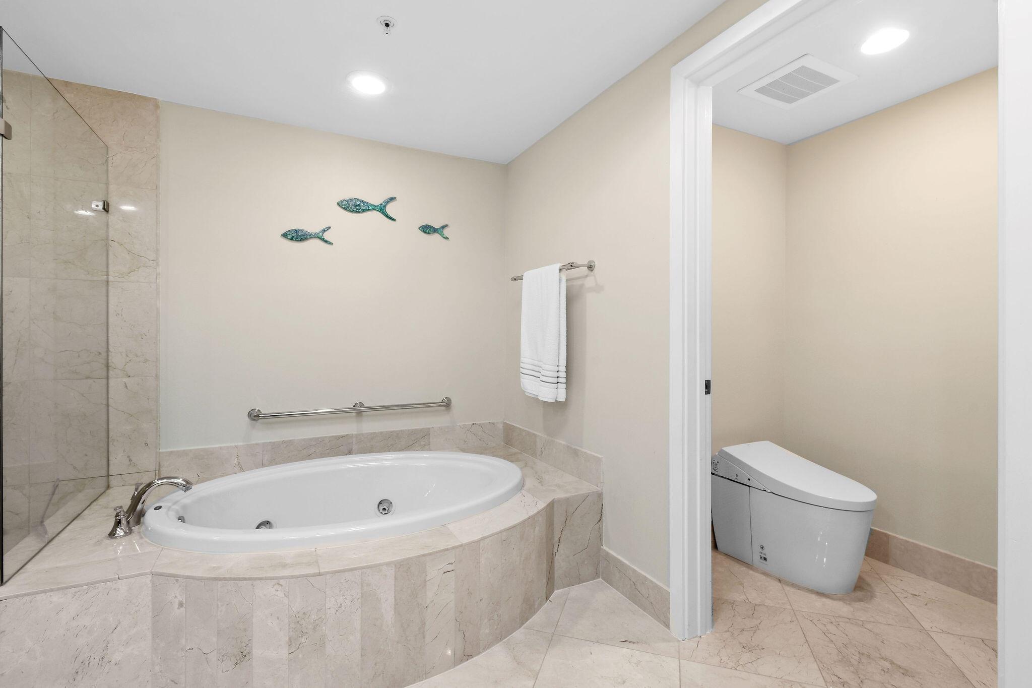 LANDMARK AT THE GARDENS C - Residential