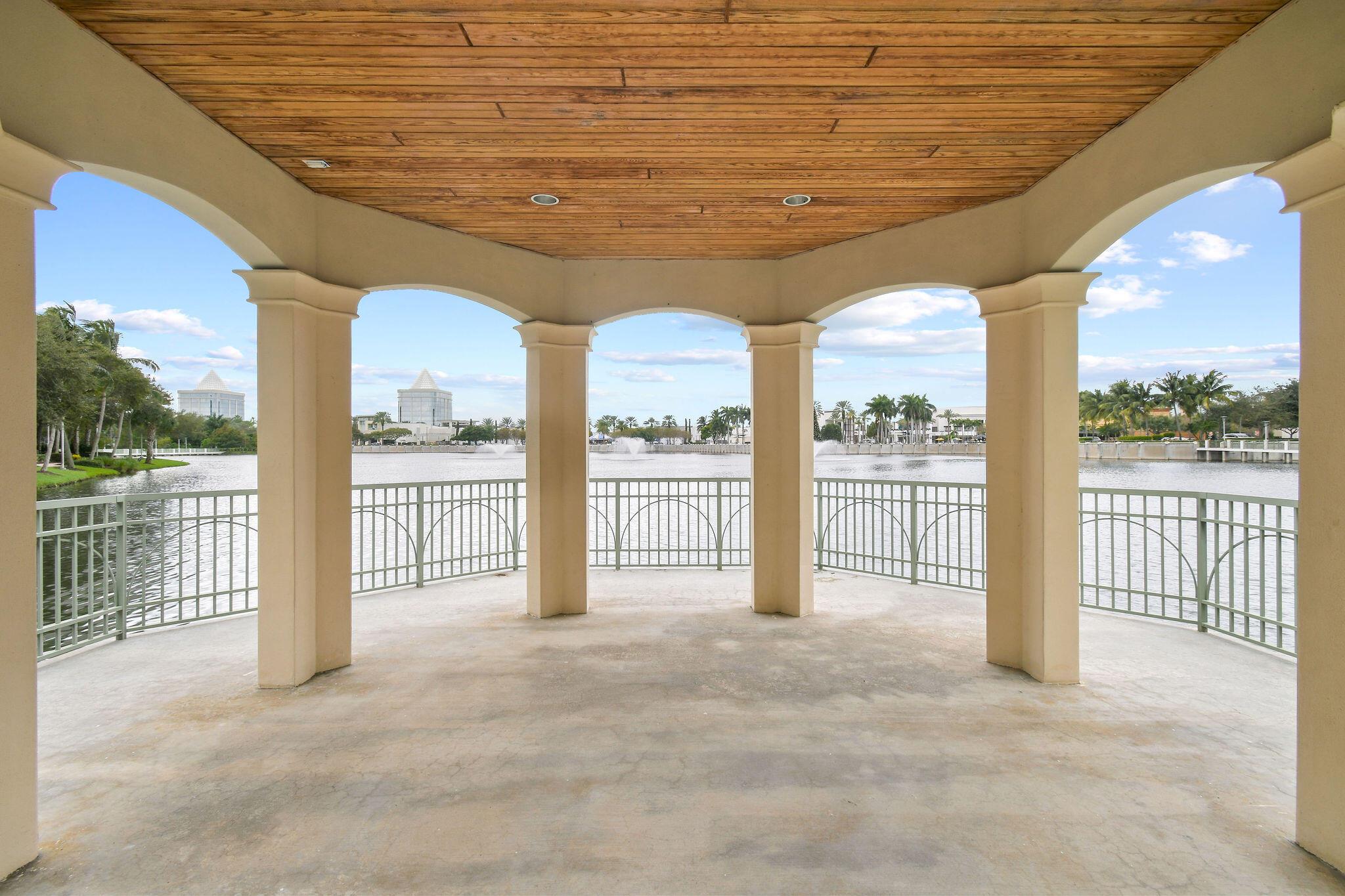 LANDMARK AT THE GARDENS C - Residential