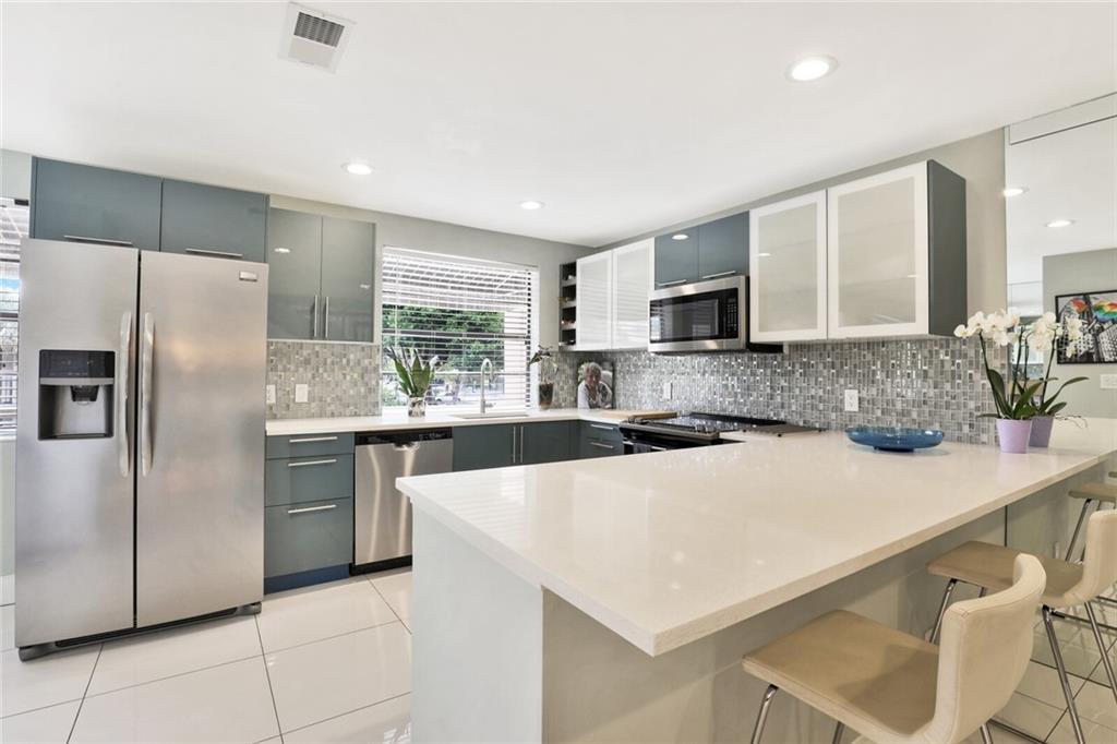 Riverfront Townhouses - Residential