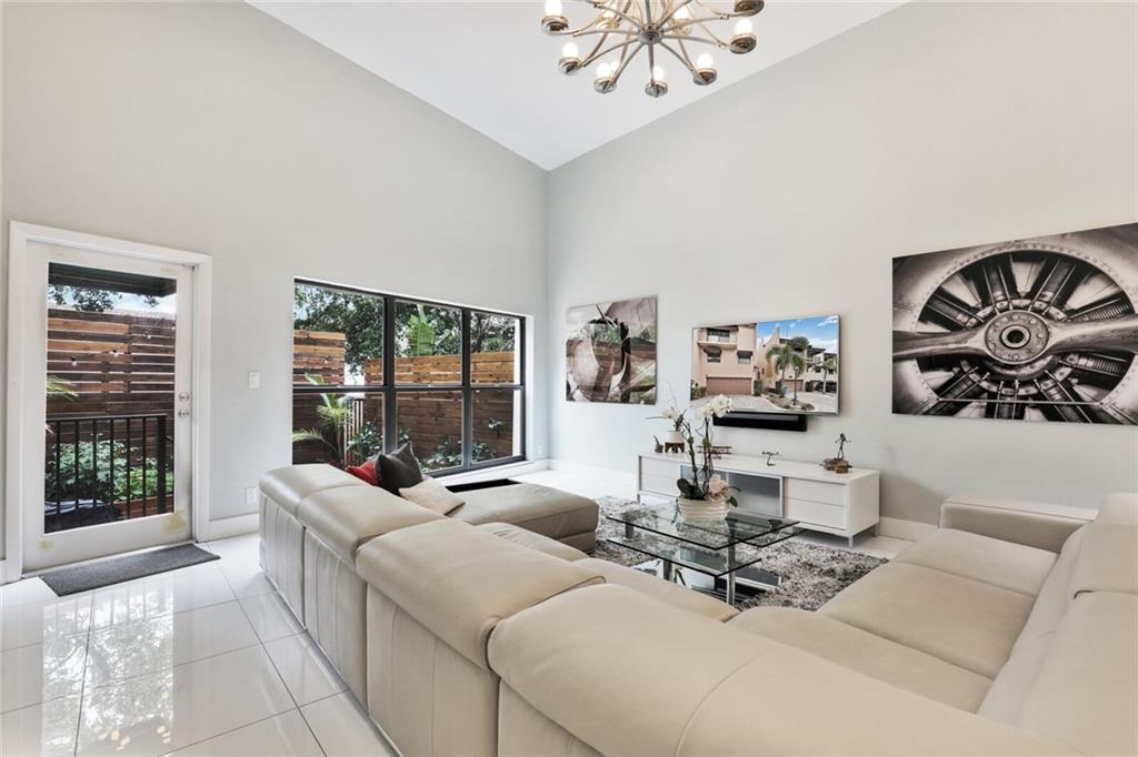 Riverfront Townhouses - Residential