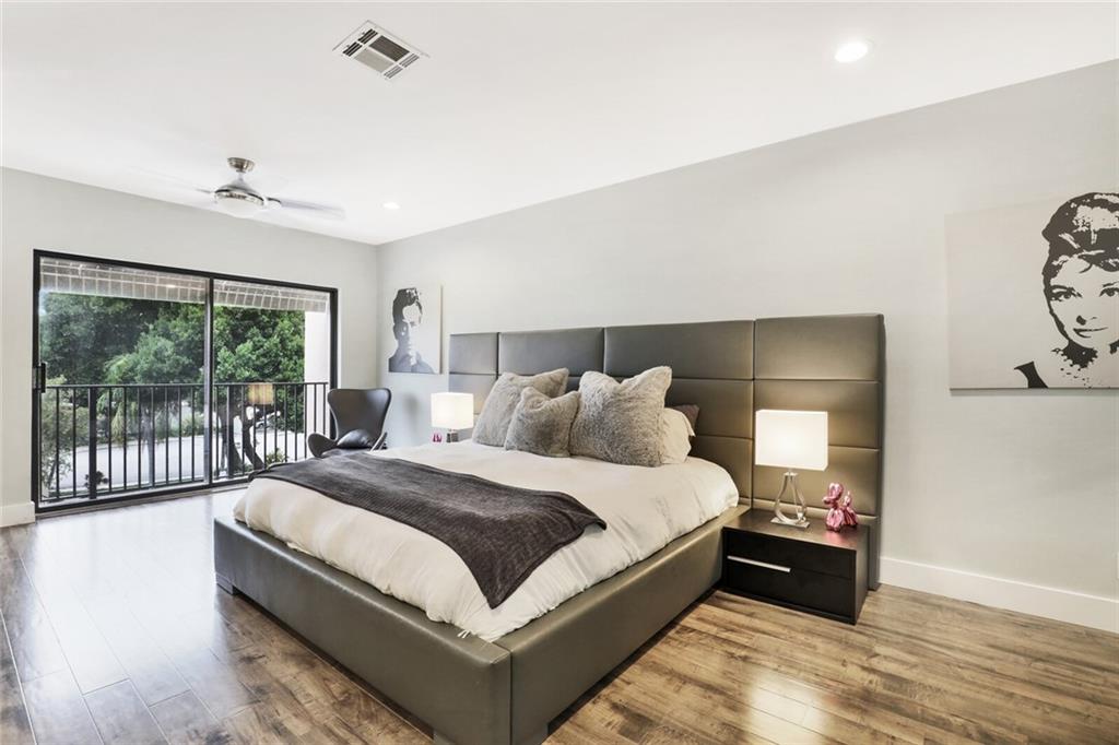 Riverfront Townhouses - Residential