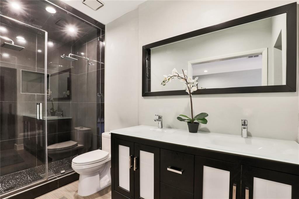 Riverfront Townhouses - Residential