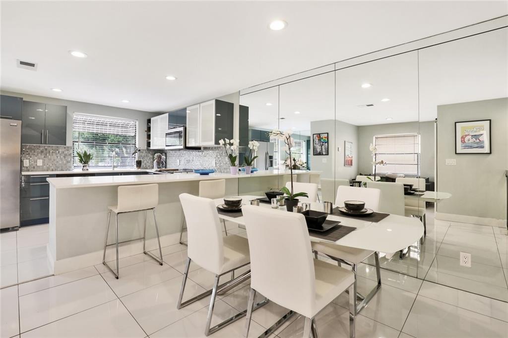 Riverfront Townhouses - Residential