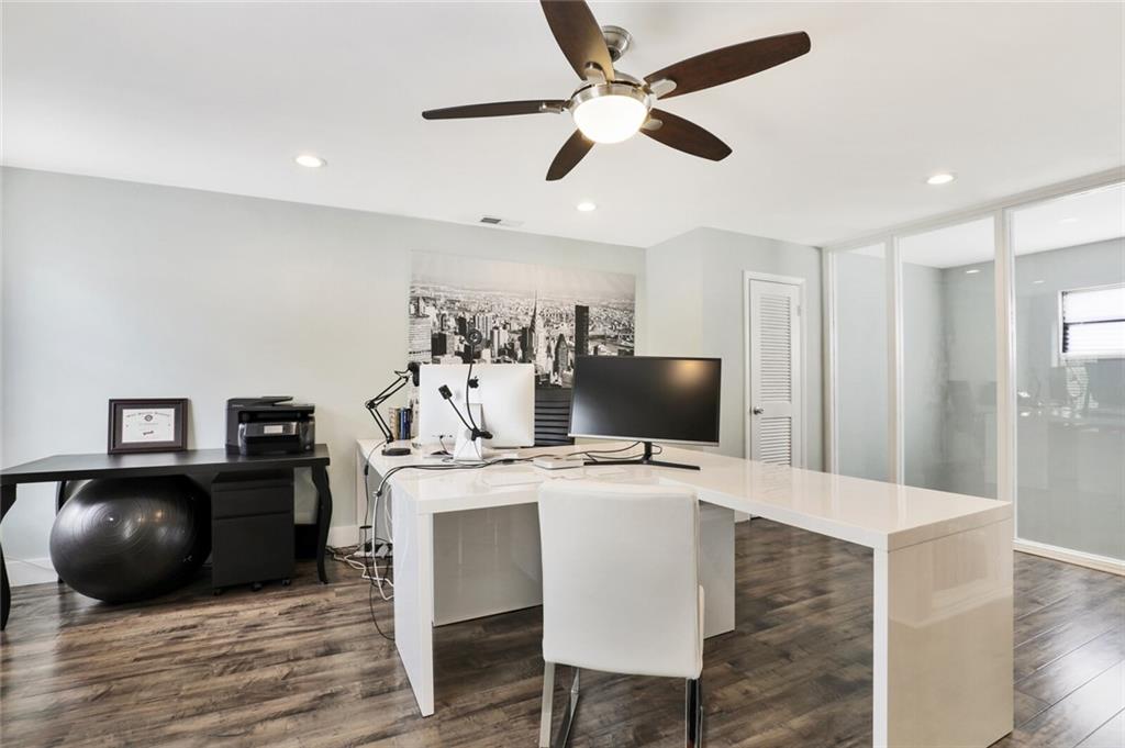 Riverfront Townhouses - Residential