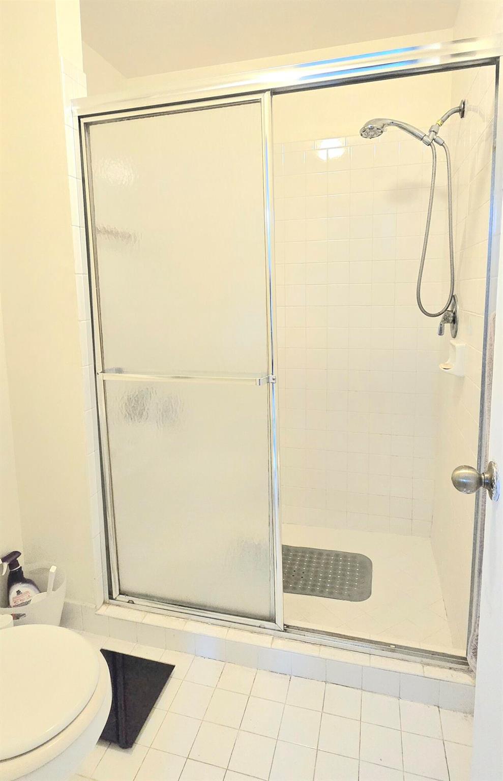 SUTTON WATERSIDE - Residential Lease