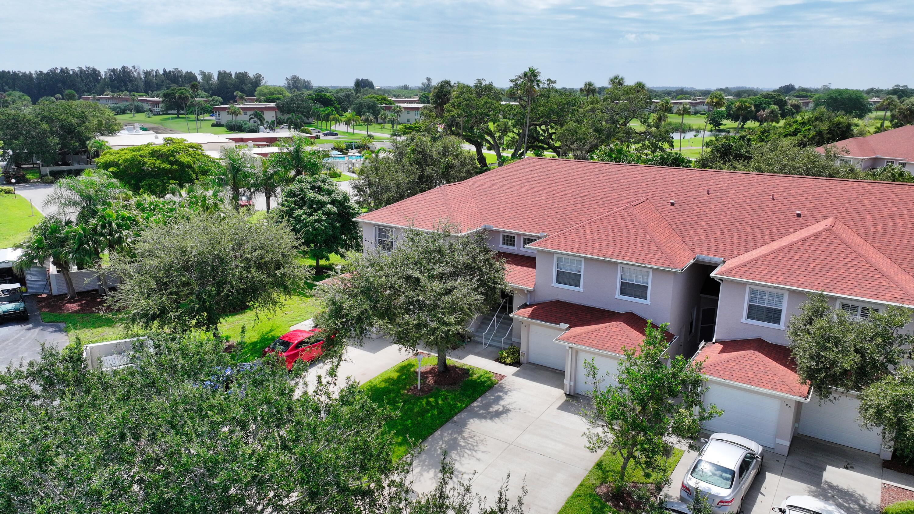 GRAND ROYALE - Residential