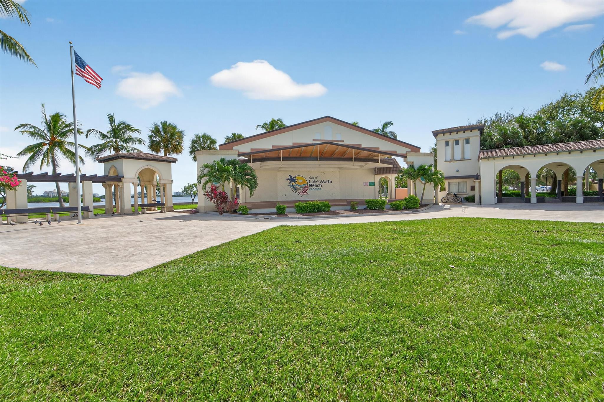 VAN SCOTT CONDO - Residential