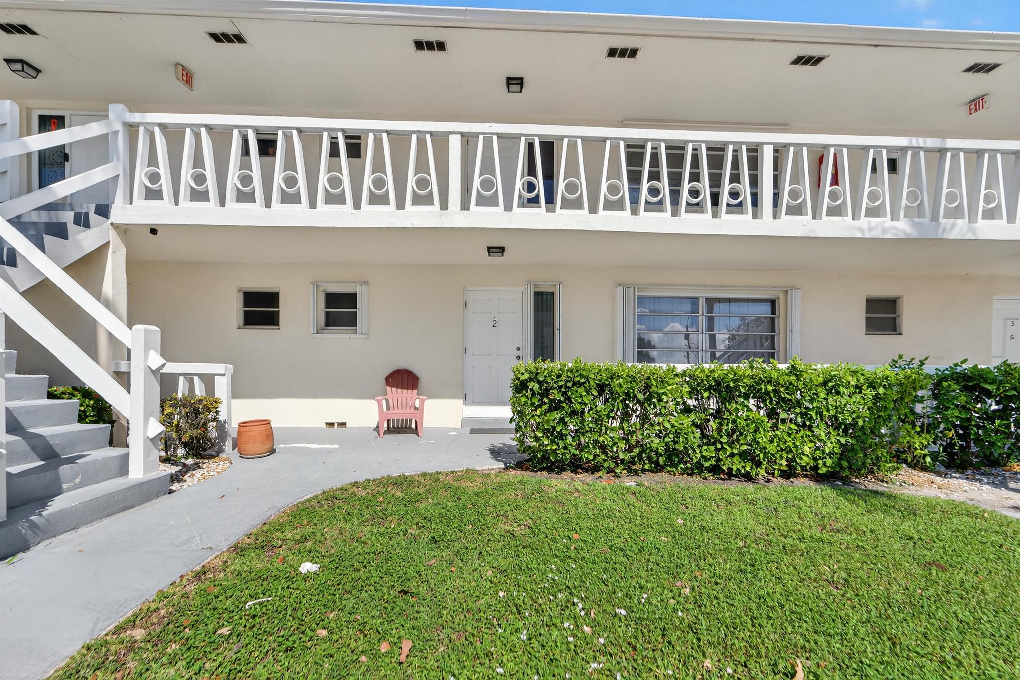 VAN SCOTT CONDO - Residential