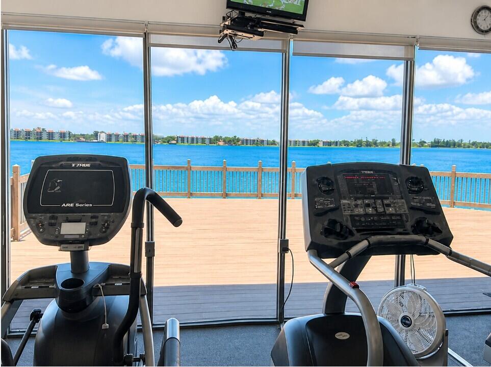 LAKE EMERALD CONDOMINIUM NO - Residential