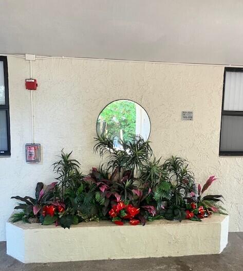 LAKE EMERALD CONDOMINIUM NO - Residential