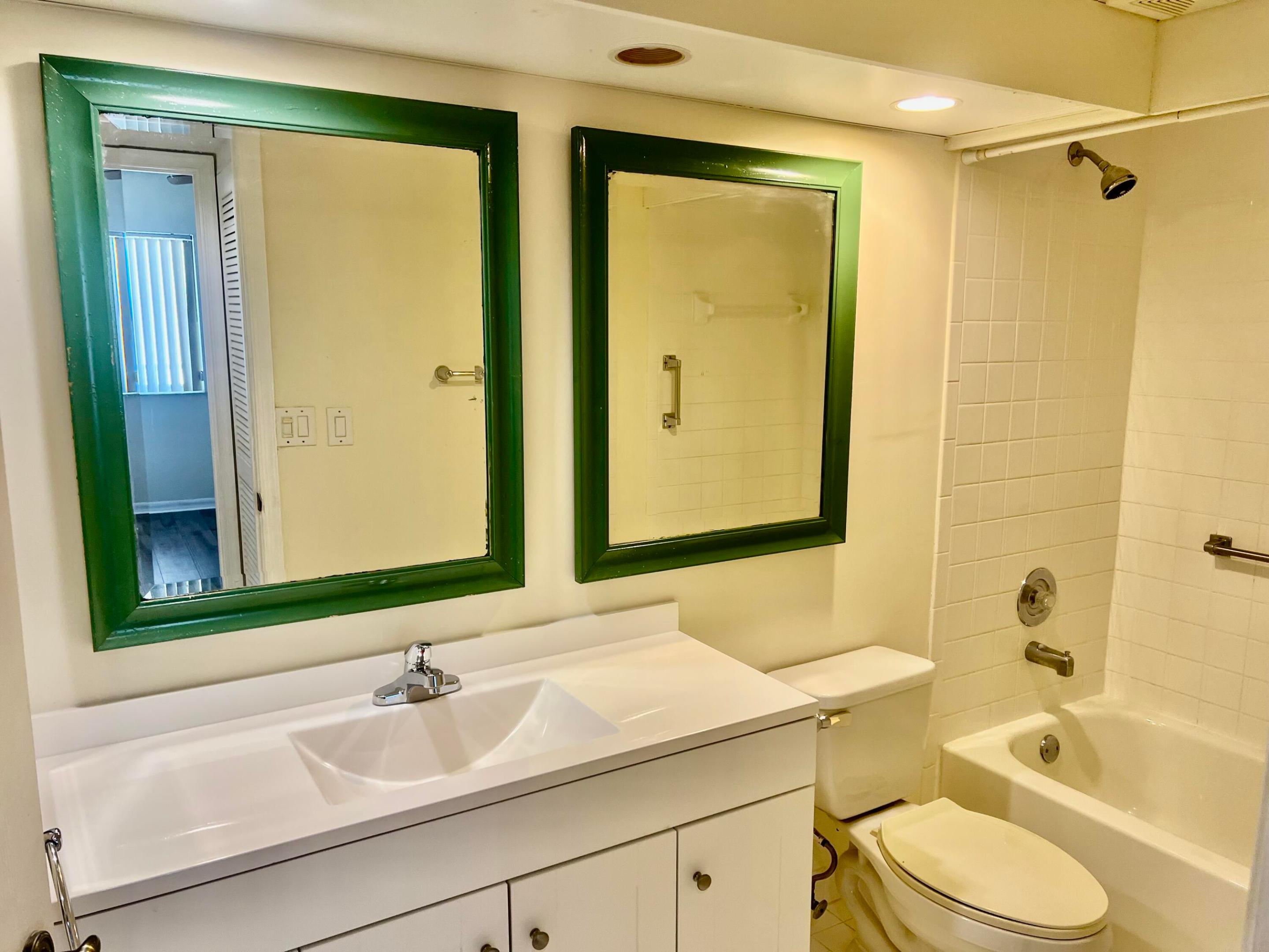 GRANVILLE CONDOMINIUM - Residential Lease