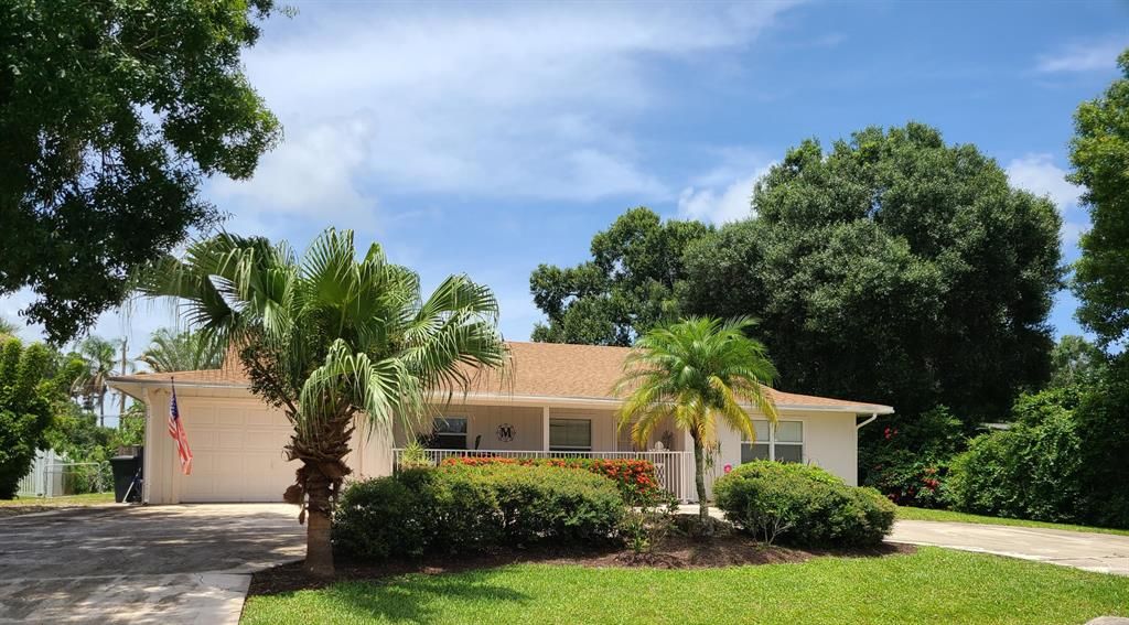 Photo of 8402 Winter Garden Parkway, Fort Pierce, FL 34951 (MLS # R10731379)