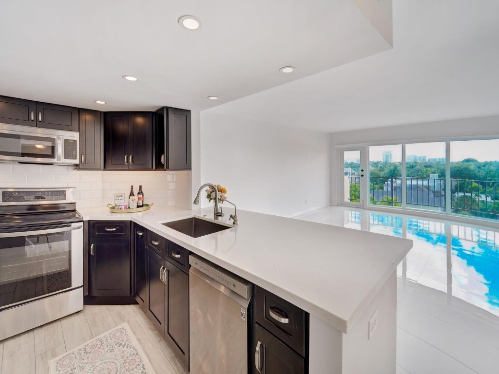 2500 E Las Olas Boulevard 603